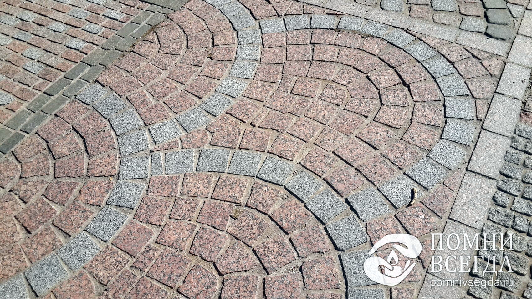 Способ укладки квадратной брусчатки